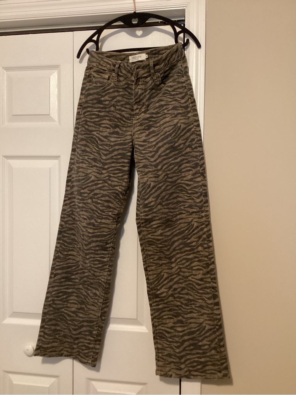 Wild Stripe High-Rise Wide-Leg Jeans - Zebra
